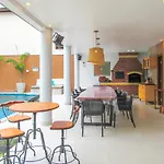 Apto 1 c piscina e wi-fi a 150 m da praia Mundaí